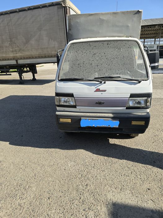 Продаётся автомобиль лабо тентовка
