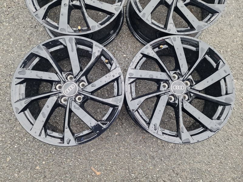 16цола Audi A1 A3 Q2 Q3 5x100 Оригинални