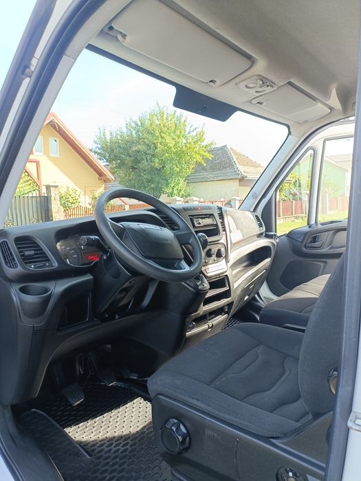 Vănd Iveco autoutilitara ,an fabricație 2015,motor2998cm34