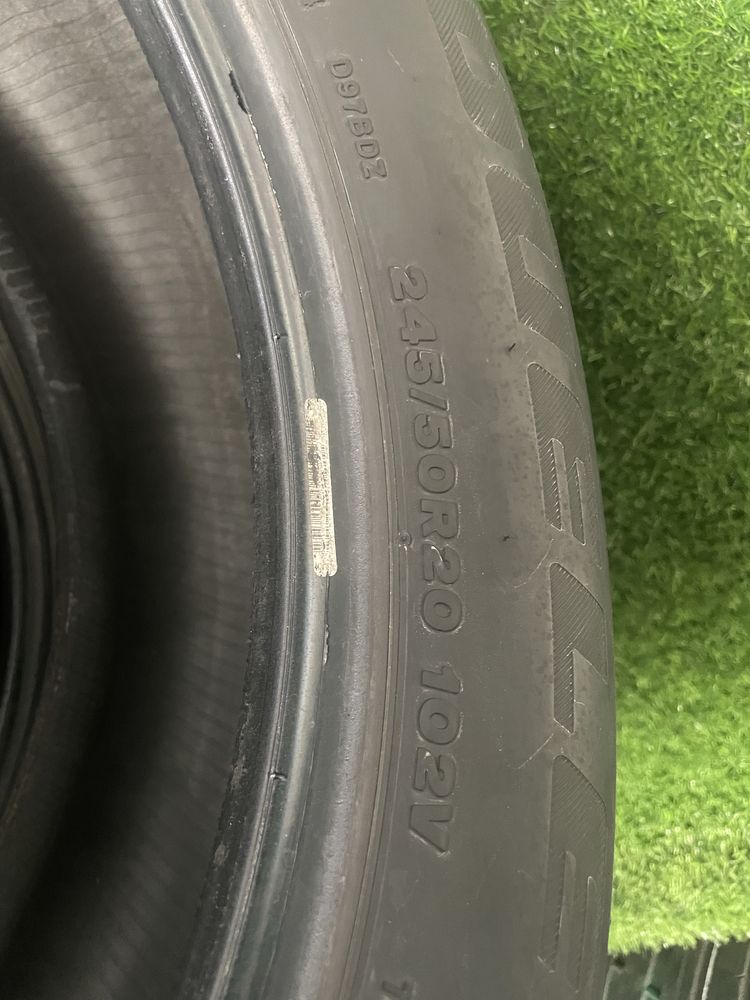 Продам шины 245/50 R20