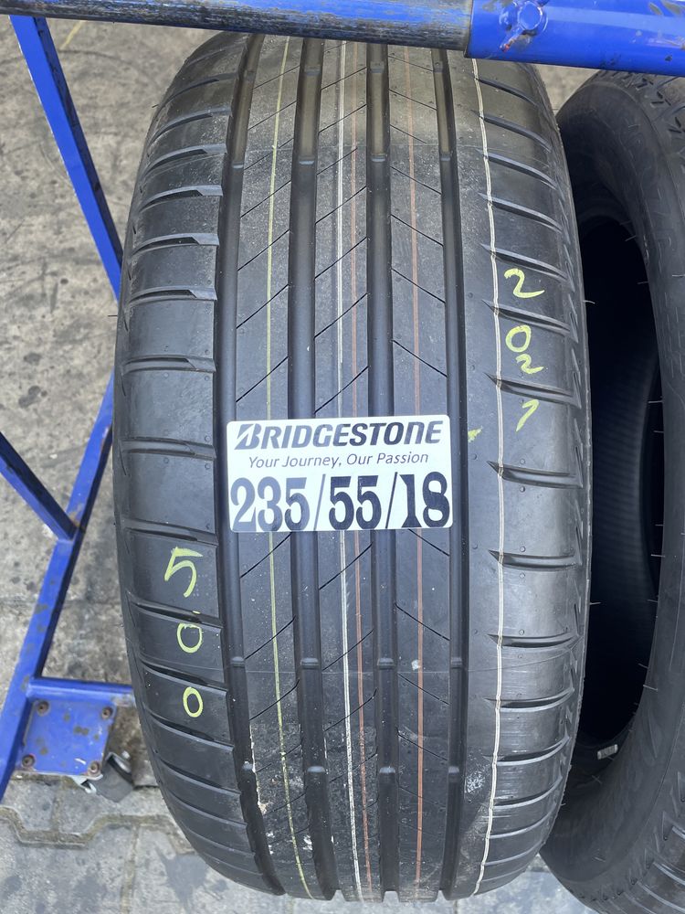 235/55/18 Bridgestone