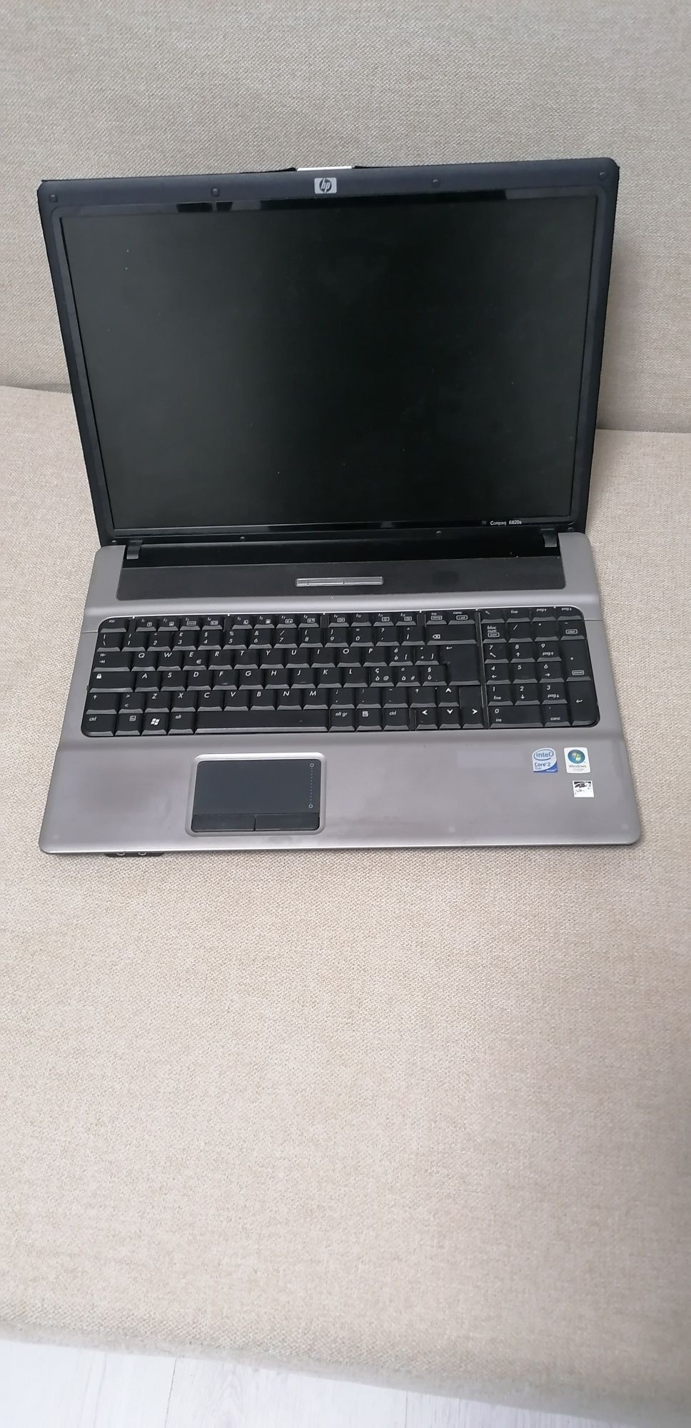 Dezmembrez sau vând hp  compaq 6820s