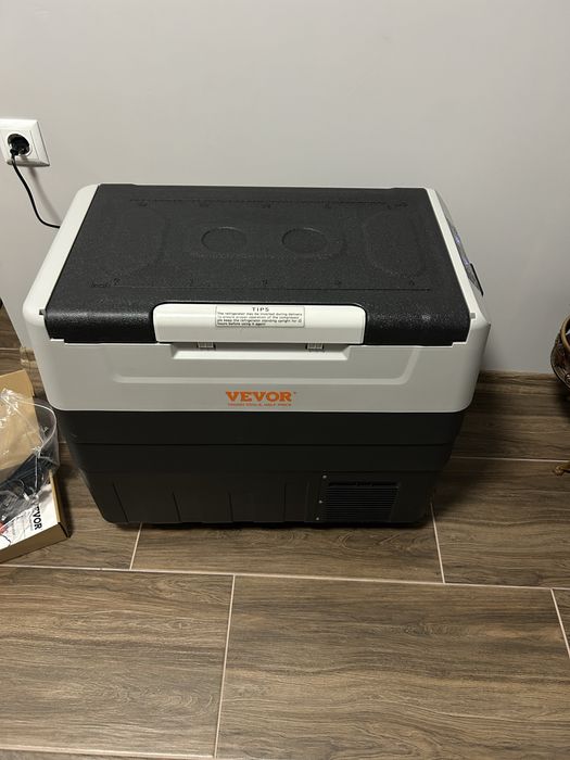 Компресорен хладилник 12v Vevor 55