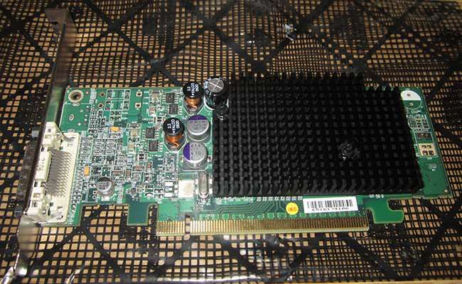 Placa video Dual Monitor (DMS-59) - Dell ATI PCI-E cn-0f9595