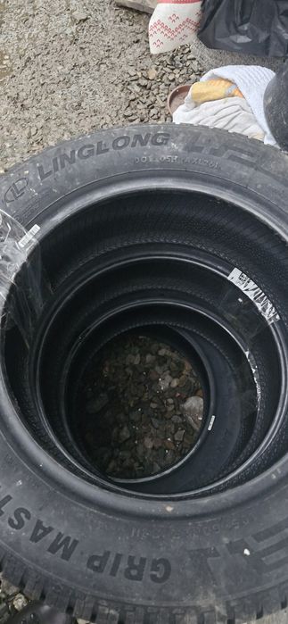 Vand 4 cauciucuri 15