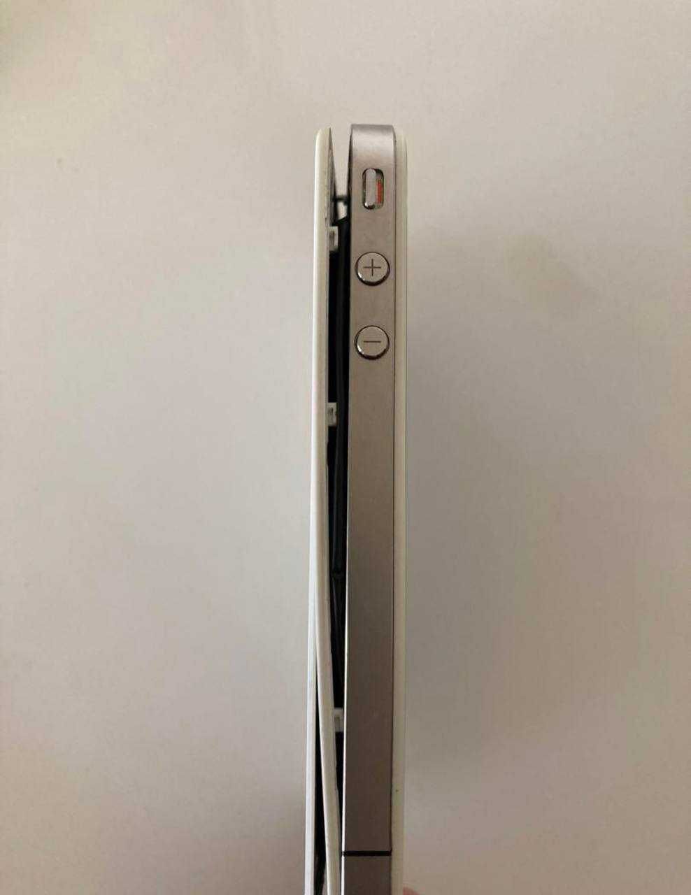 iPhone 4s white, 16gb, c гарантии