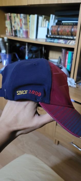 vând șapcă fc barcelona originala direct de pe site stare perfecta
