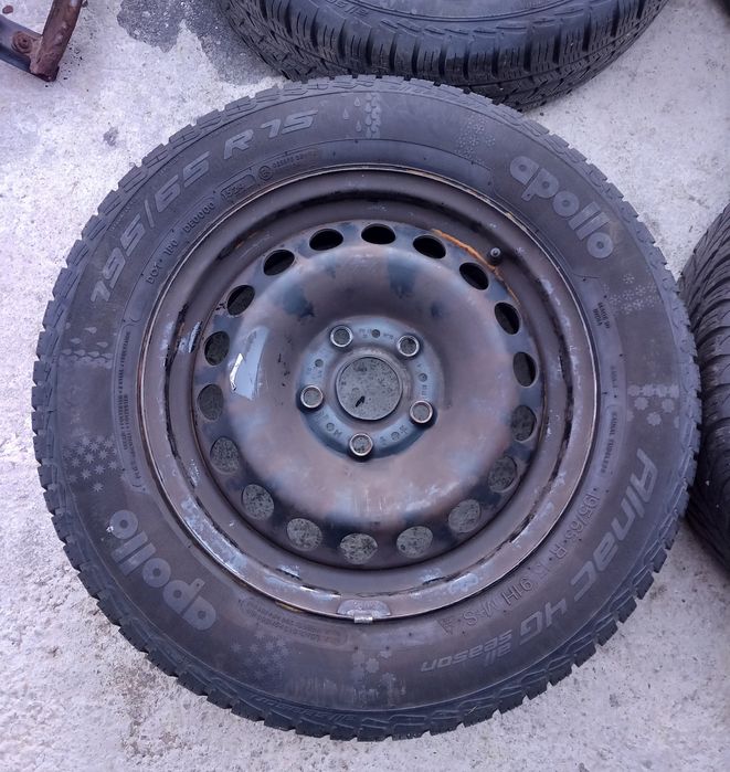 Всесезонни гуми с джанти 15 5×112 Vw Audi Seat Skoda