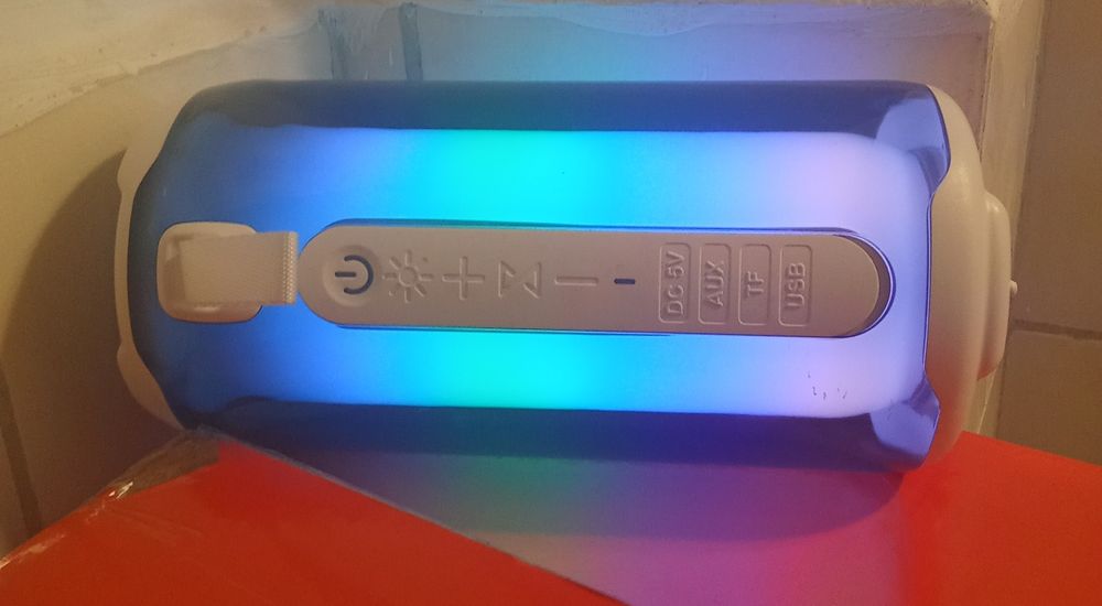 Boxa portabila  bluetooth