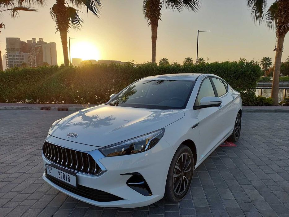 jac j7 енгил автомобиль