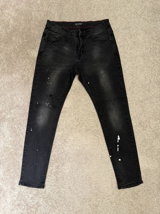 Vand blugi in stare buna