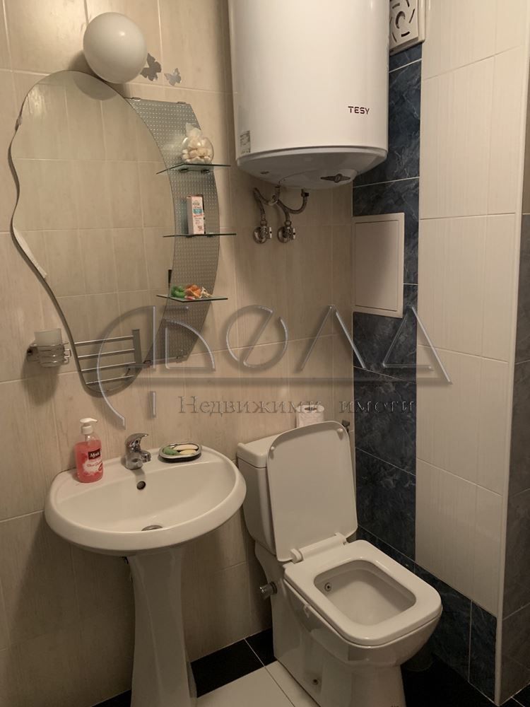 Продава се Тристаен апартамент в София, Горна баня - 85 кв.м за 2324 €/кв.м - Снимка #10