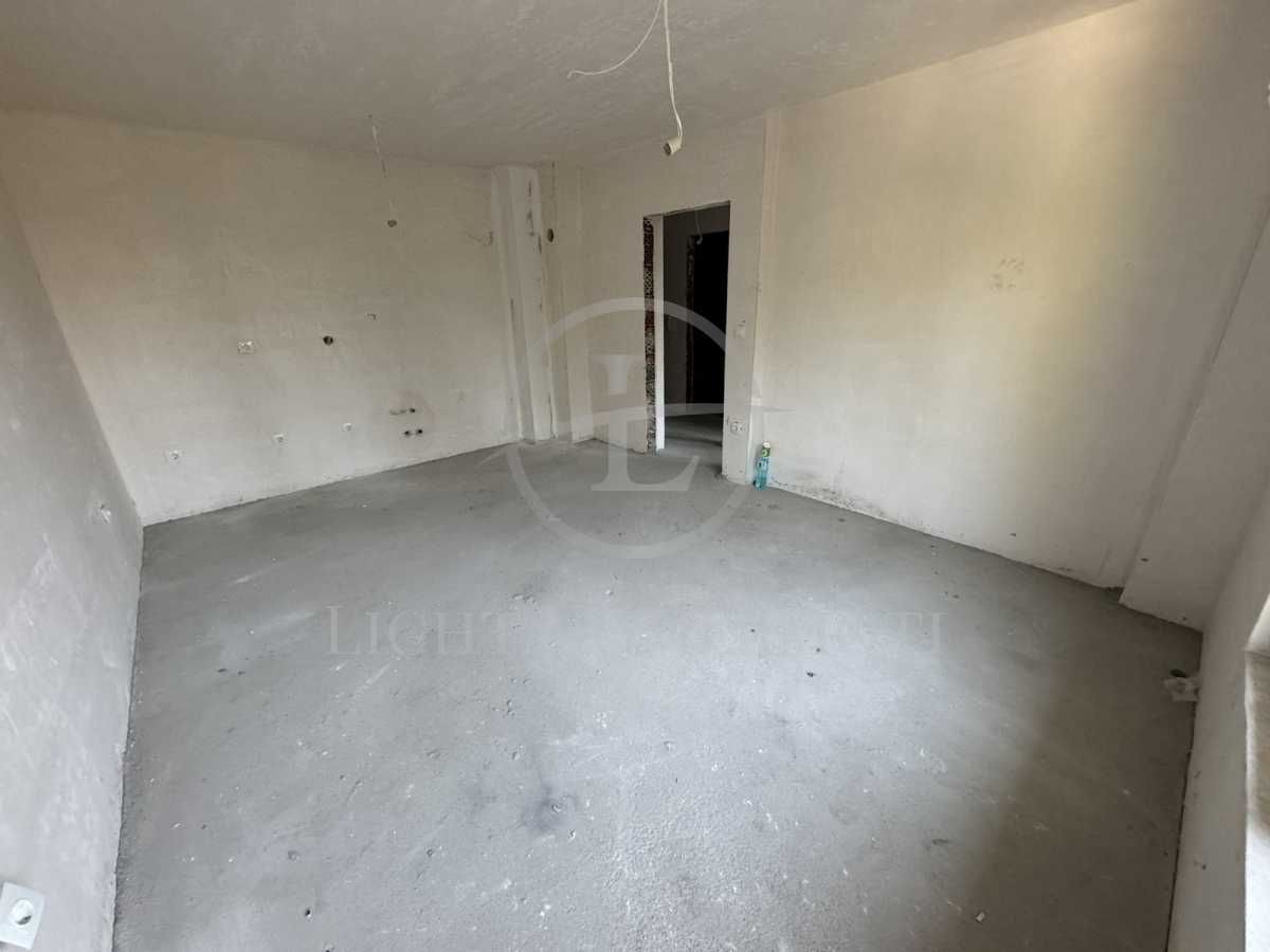 Продава се Двустаен апартамент в Пловдив, Христо Смирненски - 60 кв.м за 1417 €/кв.м - Снимка #1