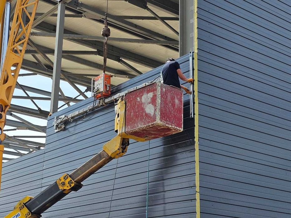 Монтаж сэндвич-панелей