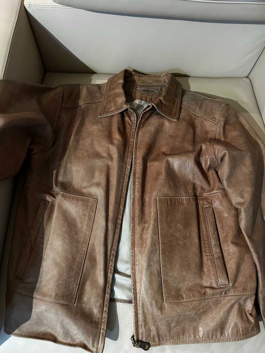 Geaca de piele maro dela CHEVIREX - in stare foarte buna