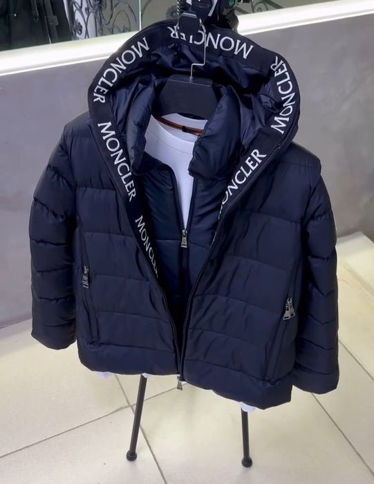 Куртка зимни MONCLER