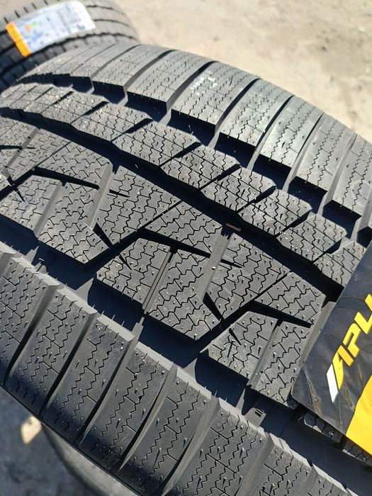 НОВИ ЗИМНИ -19цола -255/35-1бр.-190лв."APLUS"-с монтаж и баланс