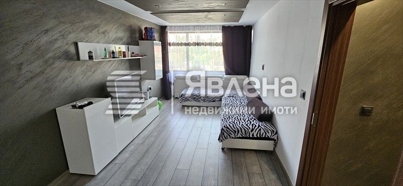 Продава се Тристаен апартамент в Варна, Западна промишлена зона - 60 кв.м за 1334 €/кв.м - Снимка #2