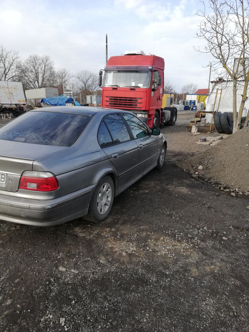 Auto BMW e39 2,5D 2002