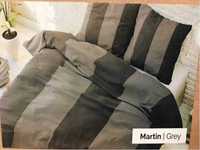 Martin Grey 200 200 fata de perna