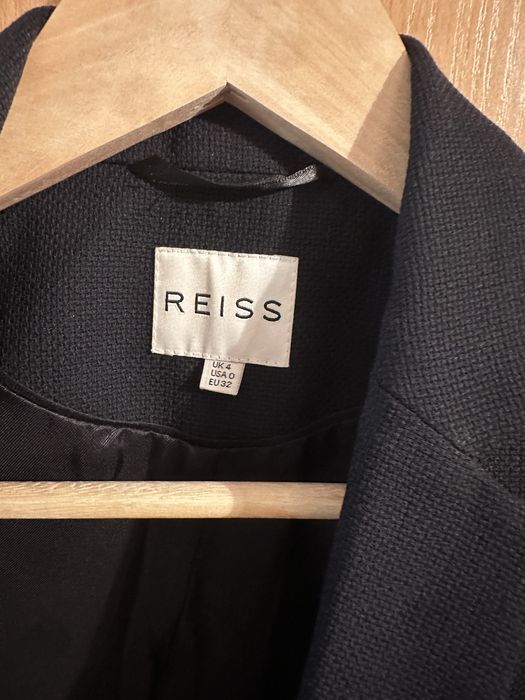 Есенен костюм Reiss XS