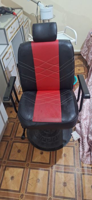 Salon mebellari va parazon aparat pamoshnitsa