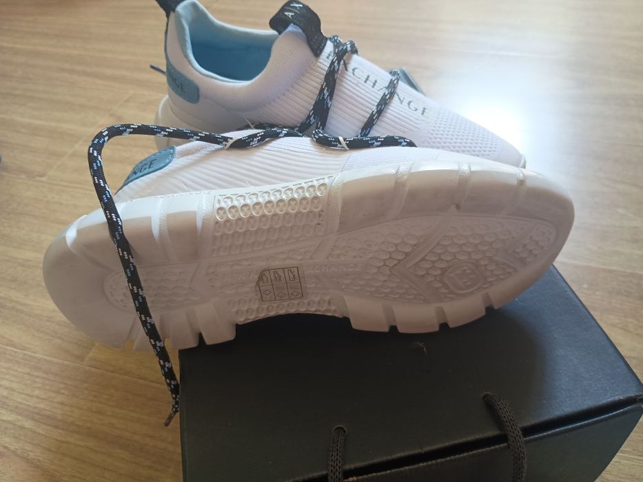 Adidasi Armani Exchange