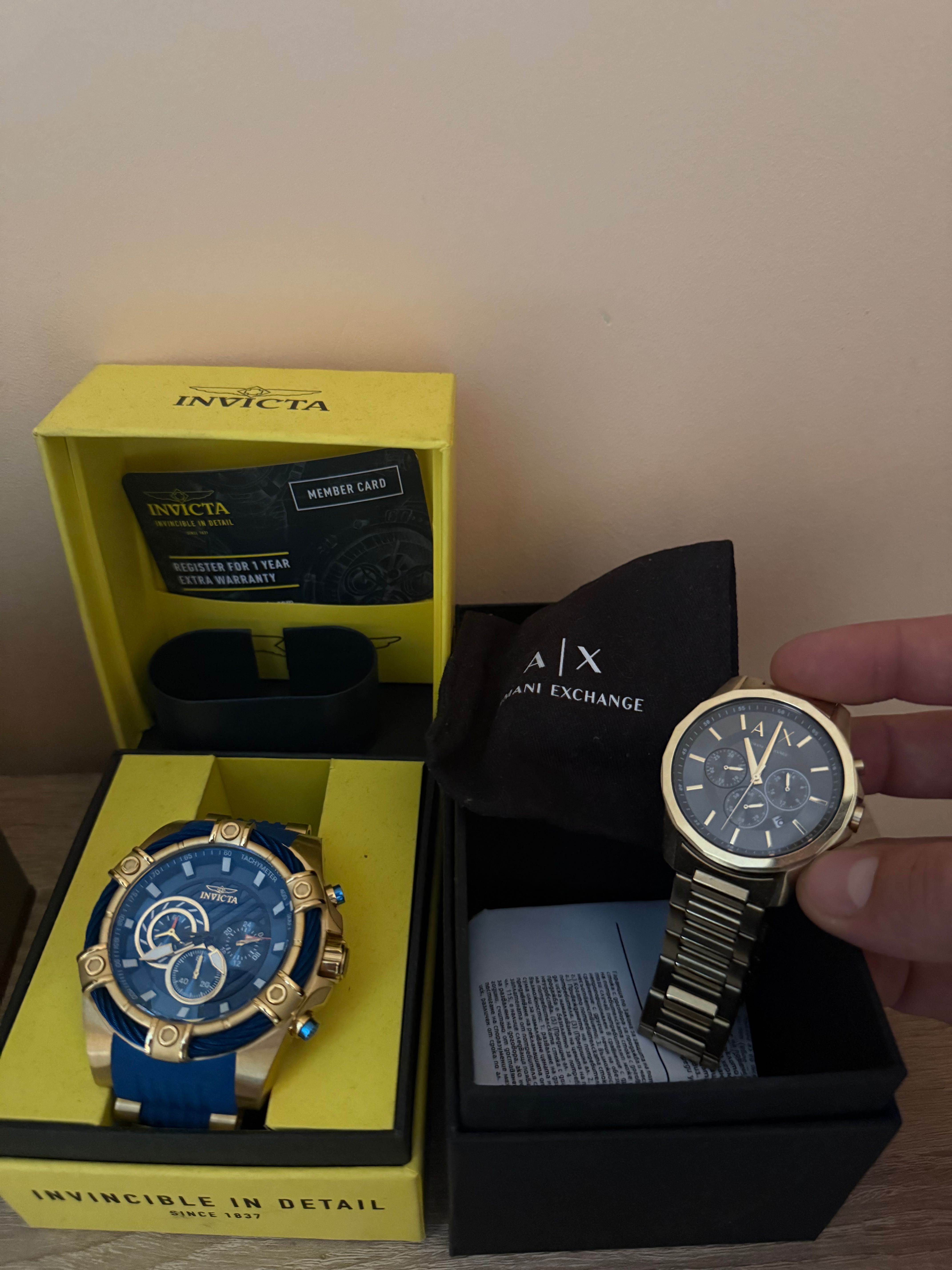 Часовници Invicta и ARMANI