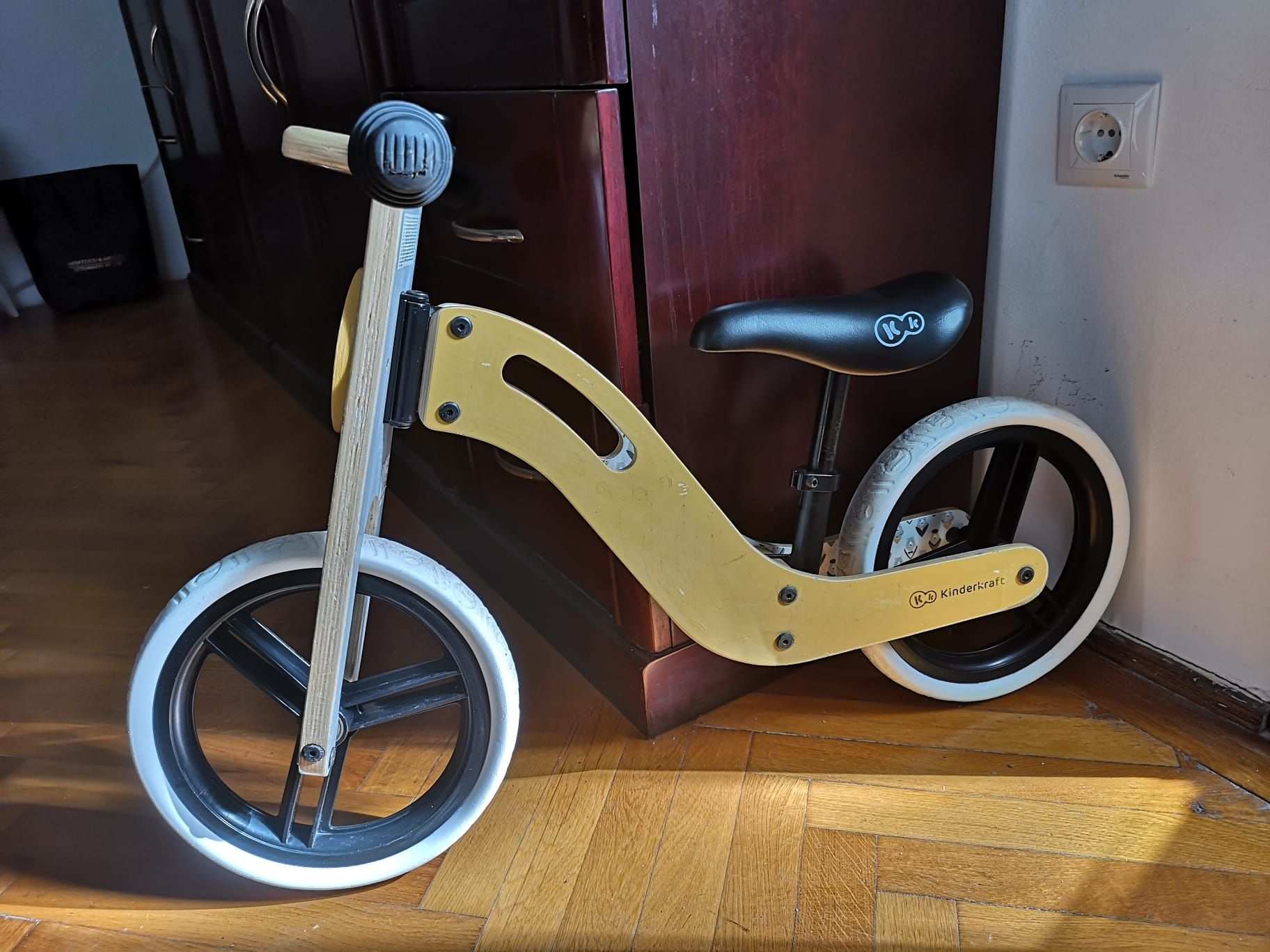 Bicicleta din lemn fara pedale Kinderkraft - Uniq honey
