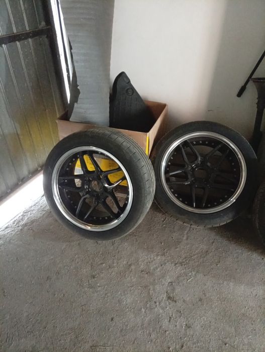 Jante auto in două marimi