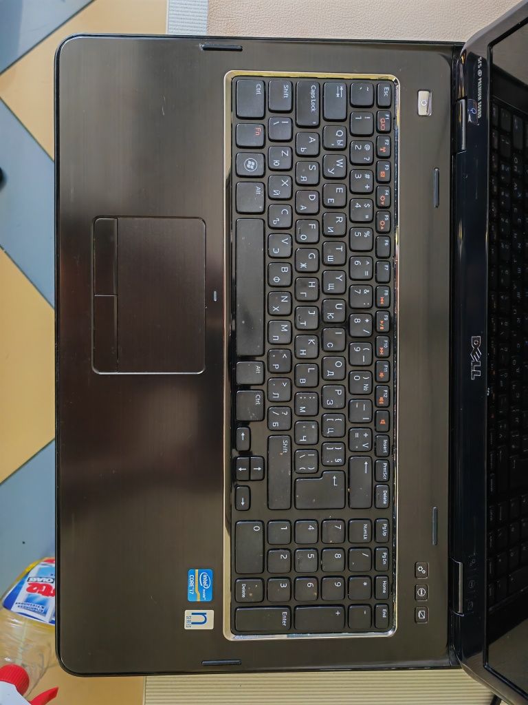 Dell Inspiron N7110, Core i7-2630QM 2GHz, 8GB,256GB-SSD, 17.3"
