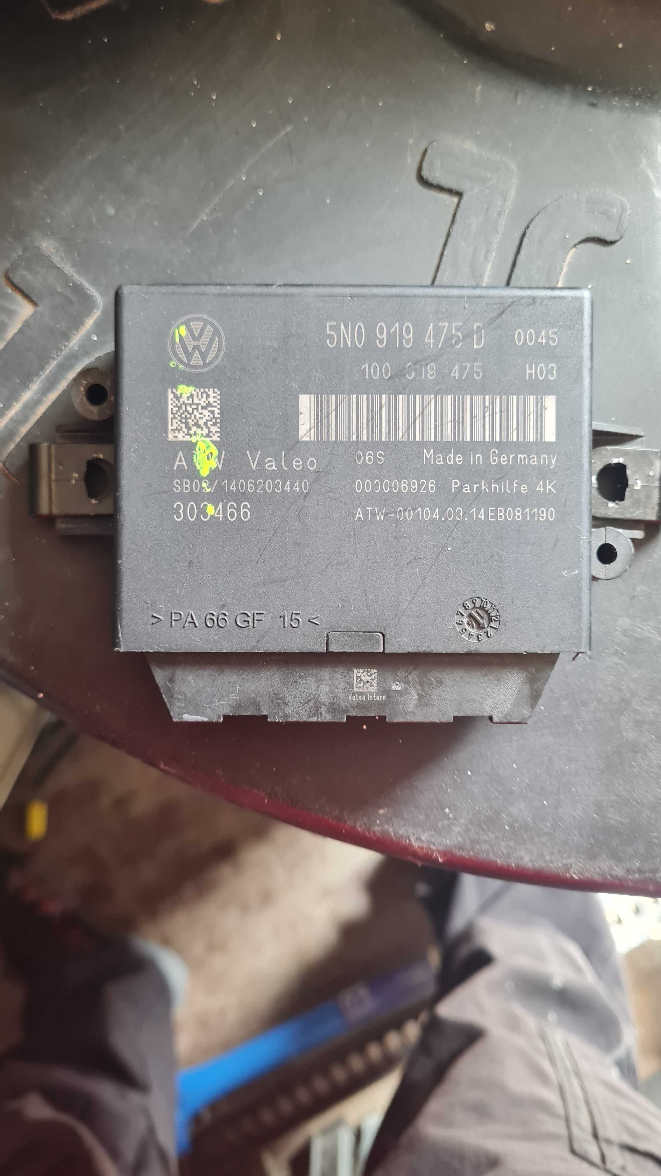 Calculator senzori parcare VW Touran 2011- 2015 ..5N0919475D