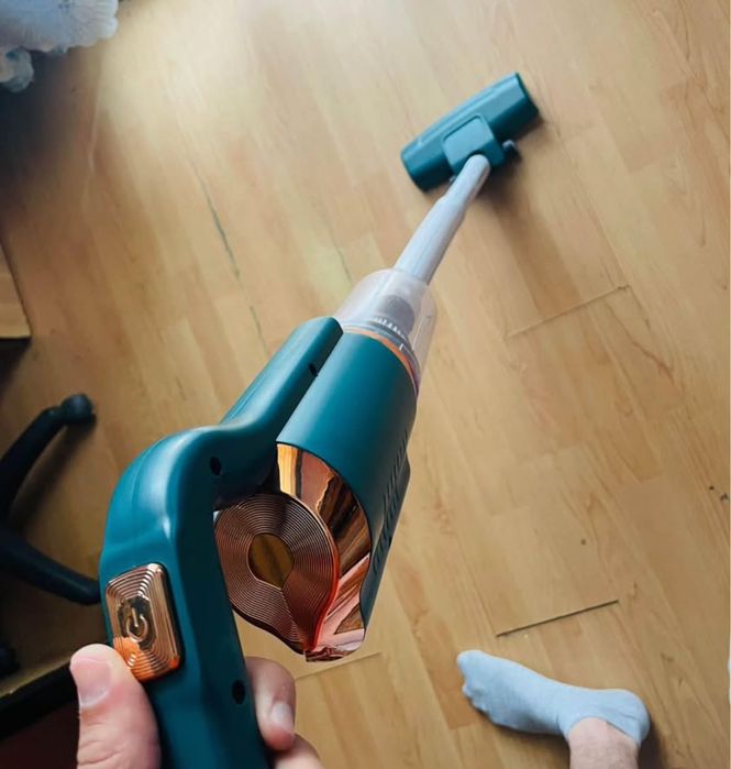 Aspirator aer vertical