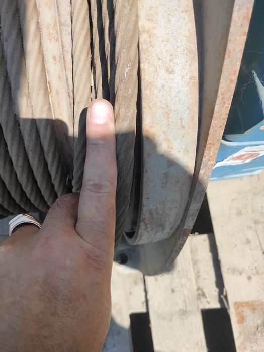 Продам лебедку новую