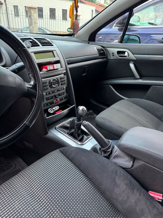 Продавам Peugeot 407