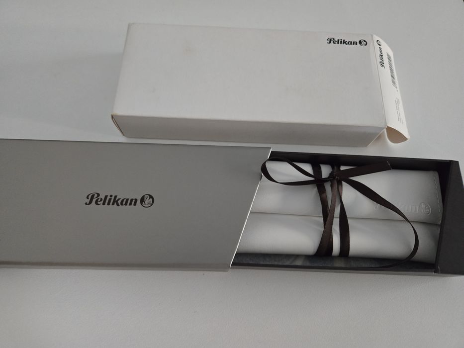 Set Stilou Pelikan Epoch si Stilou Pelikan Pura cutie cadou