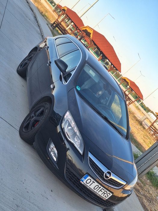 Vând Opel Astra sport tourer