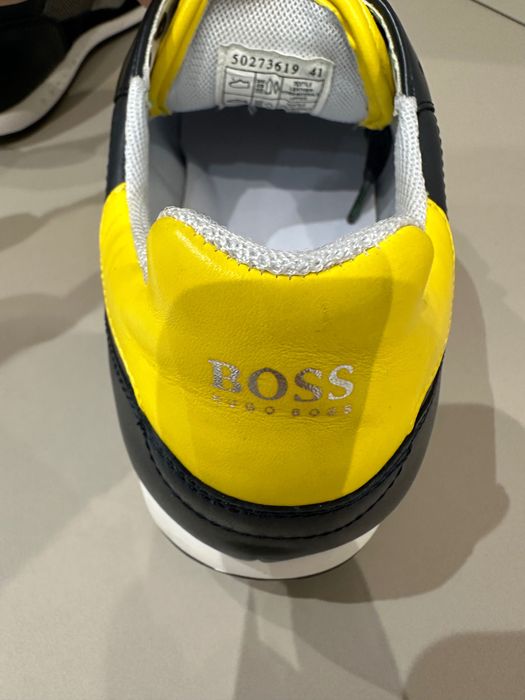 Boss sneakers чисто нови