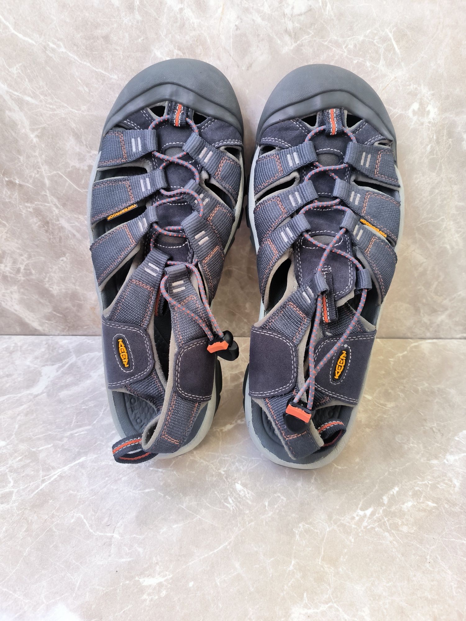 KEEN Сандали номер 45