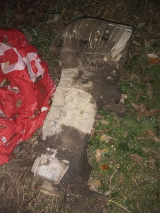 Vand motor Dacia papuc 1.6 carburator și cutie 4x4