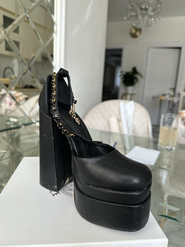 Женские Туфли Versace