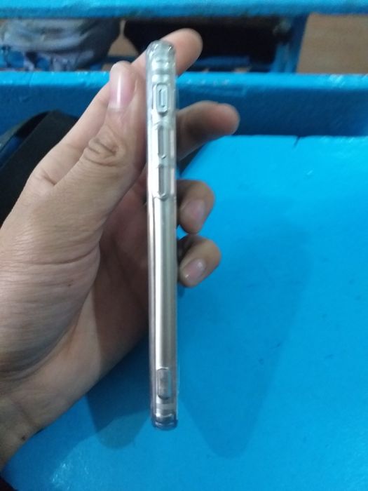 Iphone 8  64 gb ideal