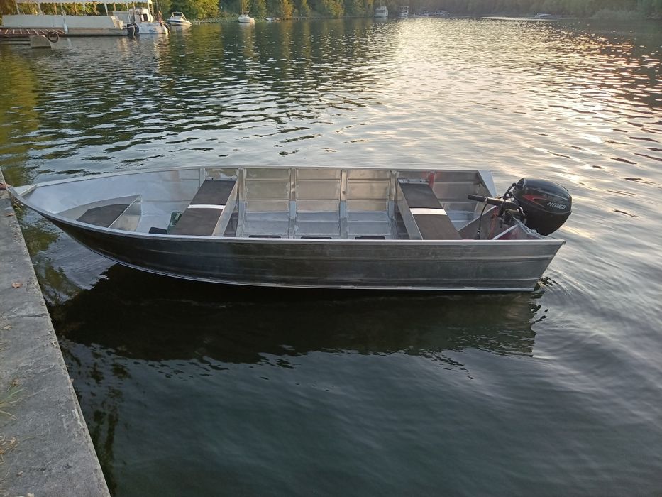 Barca ALUMINIU noua 4.2 m