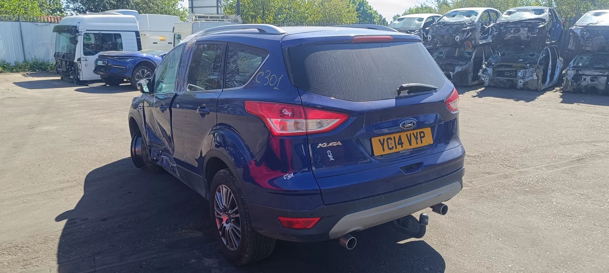 Dezmembrari / Dezmembrez Ford Kuga II 2.0L Duratorq CR TC - DW10C cutie viteze manuala 6 trepte culoare Deep Impact Blue (Metallic)
