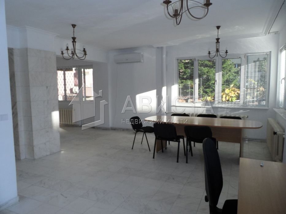 Дава се под наем Офис в София, Орландовци - 65 кв.м за 400 € - Снимка #1