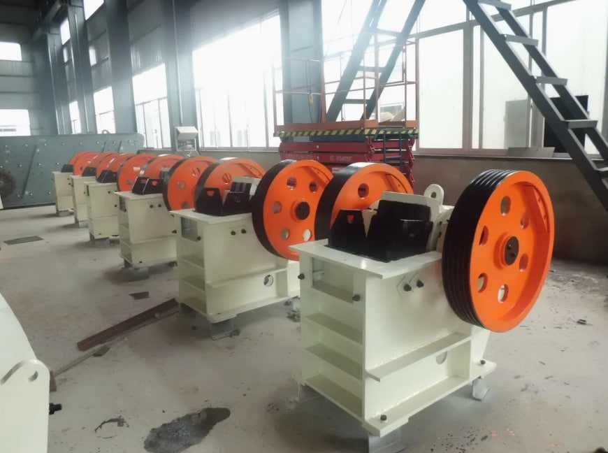 От компании Torui дробилка для производства шебенья