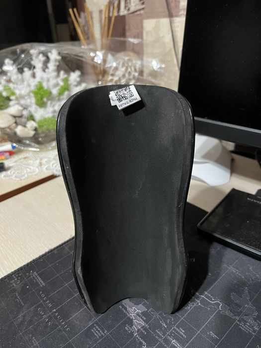 Продавам кори за футбол ADIDAS