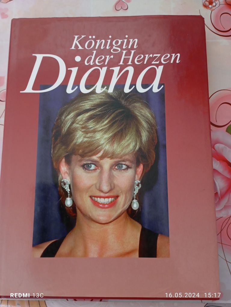 Carte Prințesa Diana ilustrata 1997
