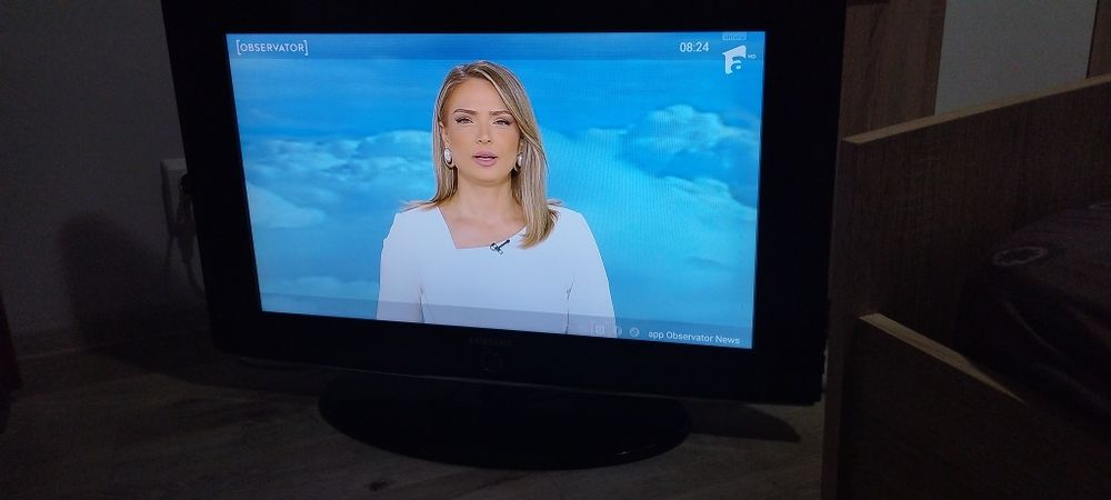 LCD Samsung diagonala 81