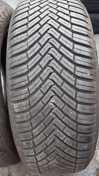2 anvelope 215/55r18 iarnă marca Continental dot 2022,preț 260 lei/buc